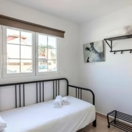 Beachside Eter With Private Pool, Bbq & Fast Wifi Vila *