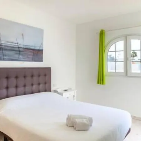 Beachside Eter With Private Pool, Bbq & Fast Wifi Vila