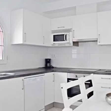 Vila Beachside Eter With Private Pool, Bbq & Fast Wifi *