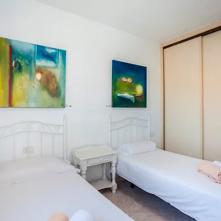 Corralejo Beachside Villa Éter with Private Pool, BBQ&Fast Wifi Villa *