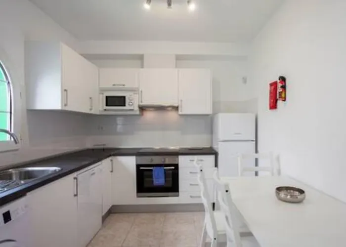 Villa 5. Boutique Art Villa Eter - Gb