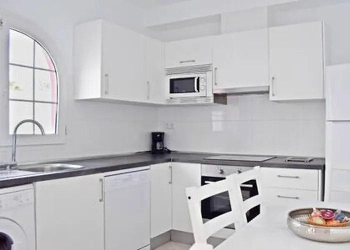 Villa 5. Boutique Art Villa Eter - Gb *