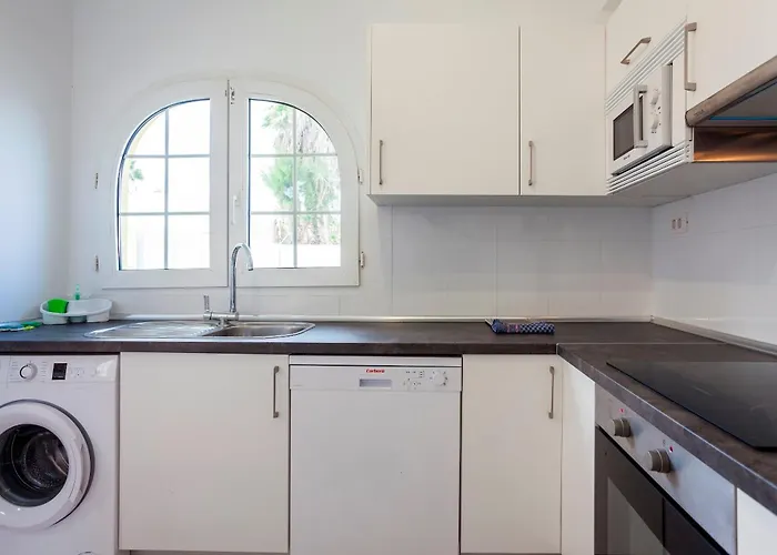 Villa 5. Boutique Art Villa Eter - Gb