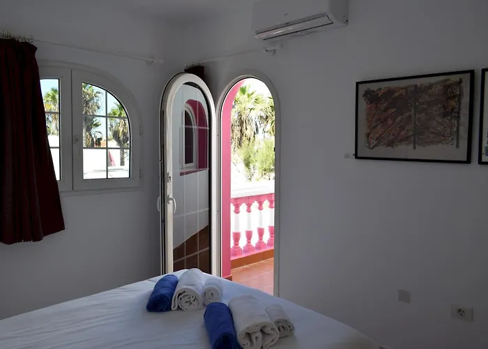 Villa 5. Boutique Art Villa Eter - Gb